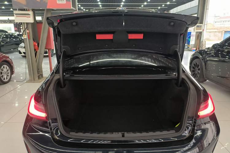 Used BMW 3 Series 2023 325i M Sport Night Edition Package
