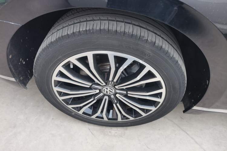 Used Volkswagen Phideon 2018 Revised Version 380TSI Two-Wheel Drive Business Edition