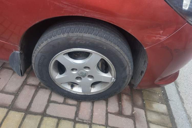 Used Peugeot 207 2011 Sedan 1.4L Manual Yule Edition Right Front Wheel Hub