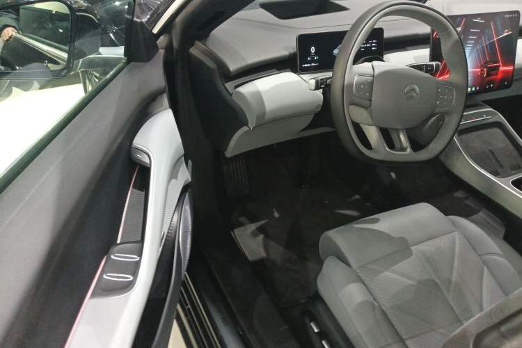 Used Nio ET5T 2025 75 kWh Touring