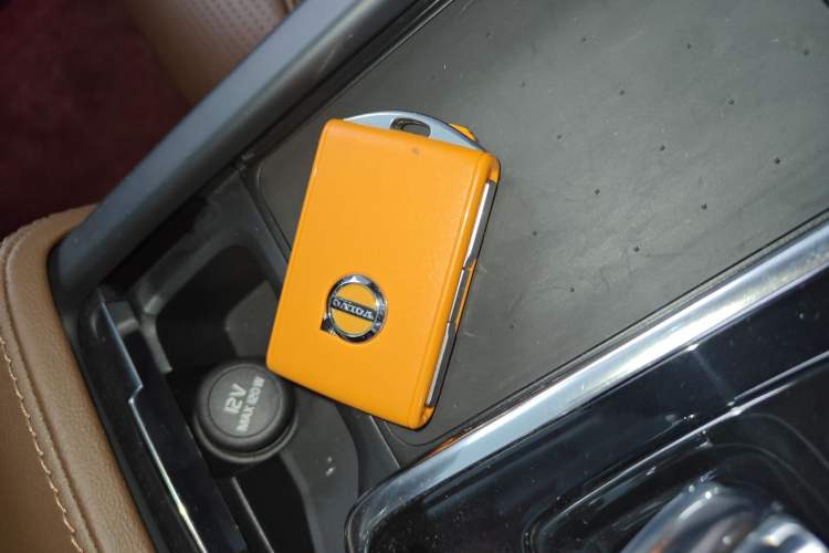 Used Volvo XC90 New Energy 2022 E-Drive Hybrid T8 Luxury Flagship 7-Seater Vehicle Key