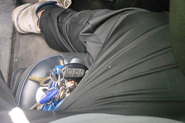 Used Nissan Terra 2020 2.5L XL Upper Automatic Two-Wheel Drive Luxury Edition Vehicle Key