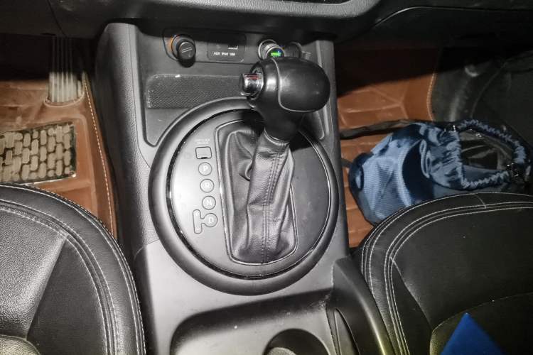 Used Kia Sportage R 2011 2.0L Automatic Two-Wheel Drive GLS