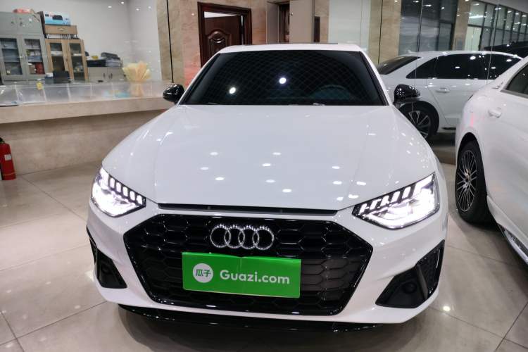 Used Audi A4L 2023 40 TFSI Luxury Dynamic Model
