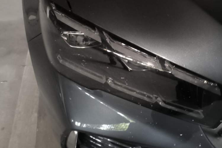 Used Geely Auto Monjaro L 2021 2.0TD High-Power Automatic All-Wheel-Drive Flagship Version Right Front Headlight