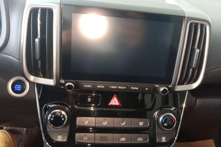 Used Hyundai ix35 2019 2.0L Automatic 2WD Zhiyong·Changxiang Edition China V Standard
