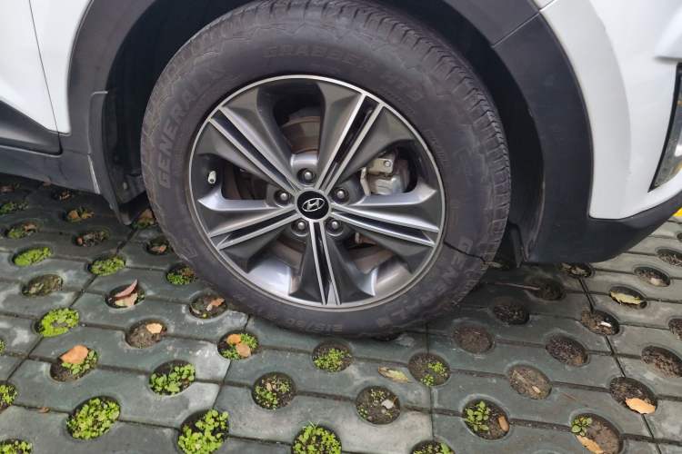 Used Hyundai ix25 2015 1.6L Automatic Two-Wheel Drive Smart GLS Trim
