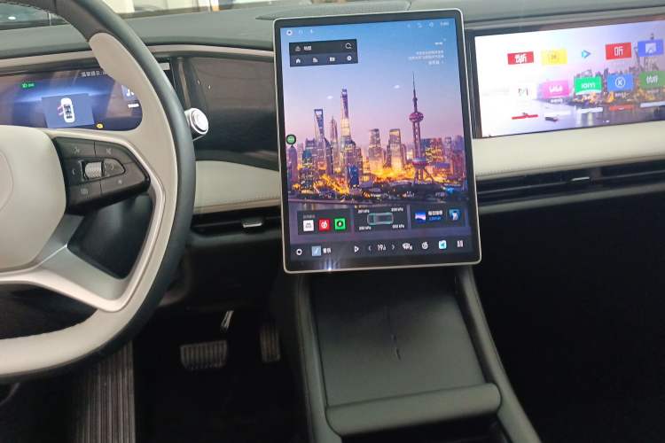 Used Geely Galaxy L7 2023 1.5T 115 km PLUS
