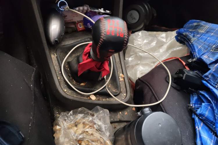 Used Wuling Hongguang V 2022 1.5L Jingqu Edition Electric-Assist LAR Gear Lever