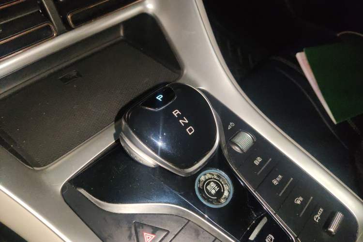 Used BYD Song Pro 2021 1.5T Automatic Xiaoyun Luxury Model Gear Lever