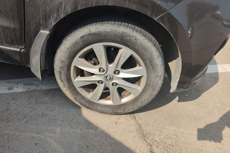 Used Dongfeng Fengon 330 
