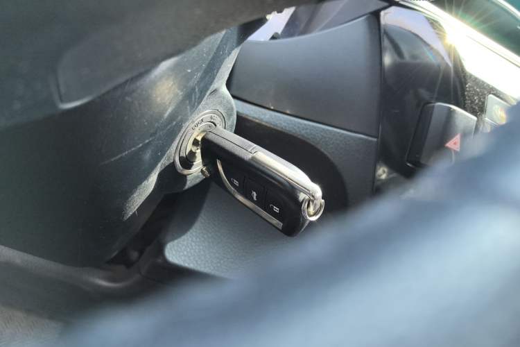 Used Toyota Corolla 2014 1.6L CVT GL-i Leather Edition Interior 1