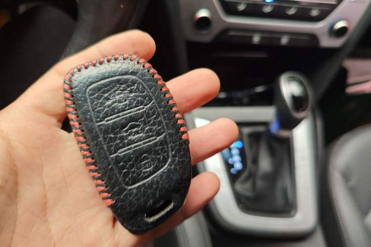 Used Hyundai Elantra (6th Generation / Lingdong) 2016 1.6L Automatic ZhiXuan · Luxury Version Vehicle Key