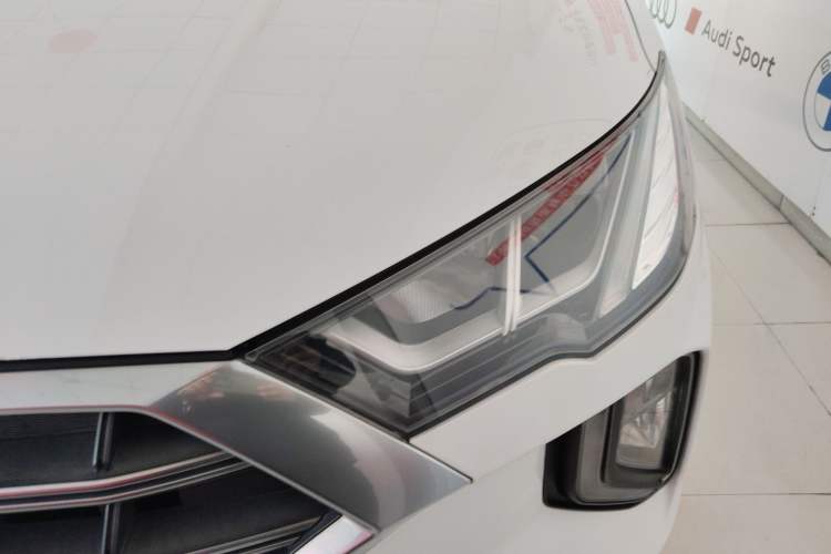 Used Hyundai Tucson 2019 280TGDi Dual-Clutch Two-Wheel Drive Smart Connect Version China VI