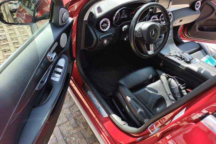 Used Mercedes-Benz C-Class 2018 C 200 L Sport Edition Driver Seat