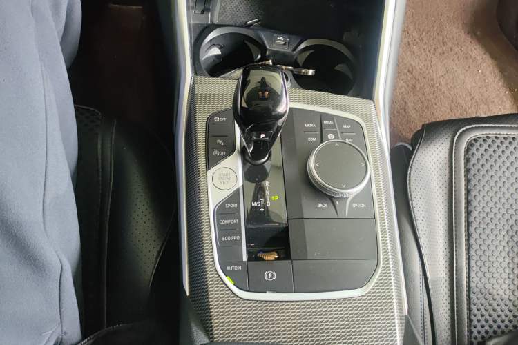 Used BMW 2 Series 2022 225i M Sport Night Edition Gear Lever