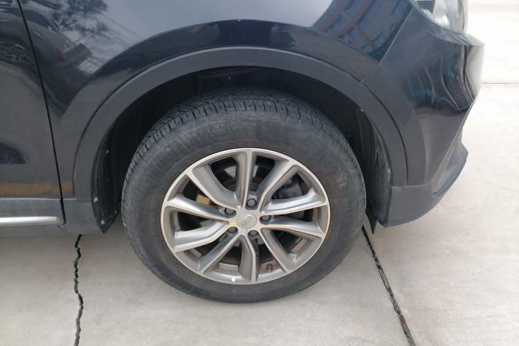 Used Geely Auto Emgrand X7 Sport 2018 1.8TD Automatic Two-Wheel Drive Smart 4G Connected Version
