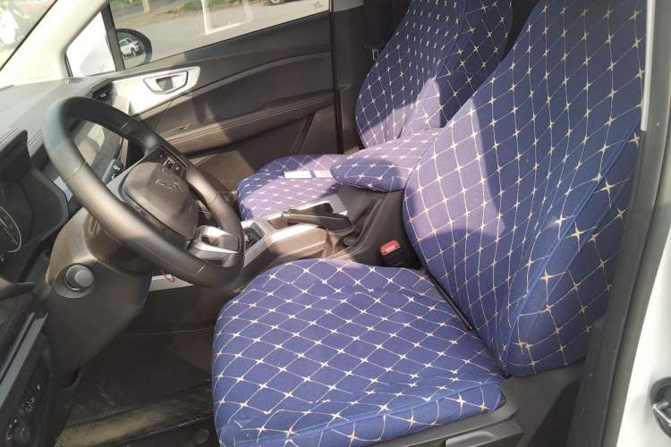 Used Wuling Jiachen 2022 1.5L Manual Enjoyment Elite Model
