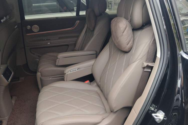 Used Hima AITO M9 2025 Pure Electric Ultra Version 100 kWh 6-Seater Model Left Rear Seat