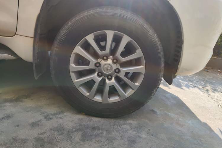 Used Toyota Prado 2018 3.5L Automatic TX-L with Rear-Mounted Spare Tire
