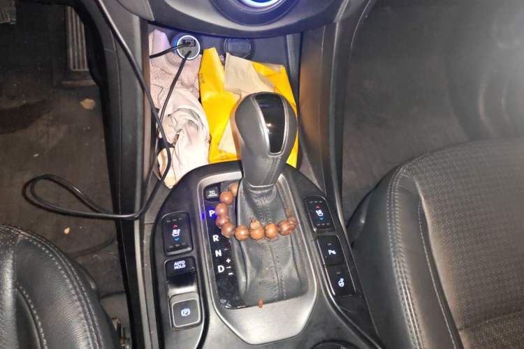 Used Hyundai Santa Fe 2013 Revised Version 2.0T Automatic All-Wheel Drive Top-Tier Trim