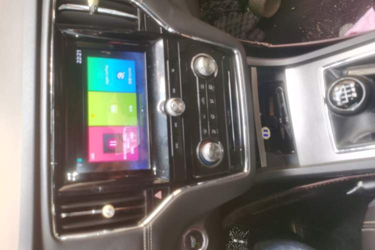 Used Roewe i6 2017 20T Manual Luxury Edition