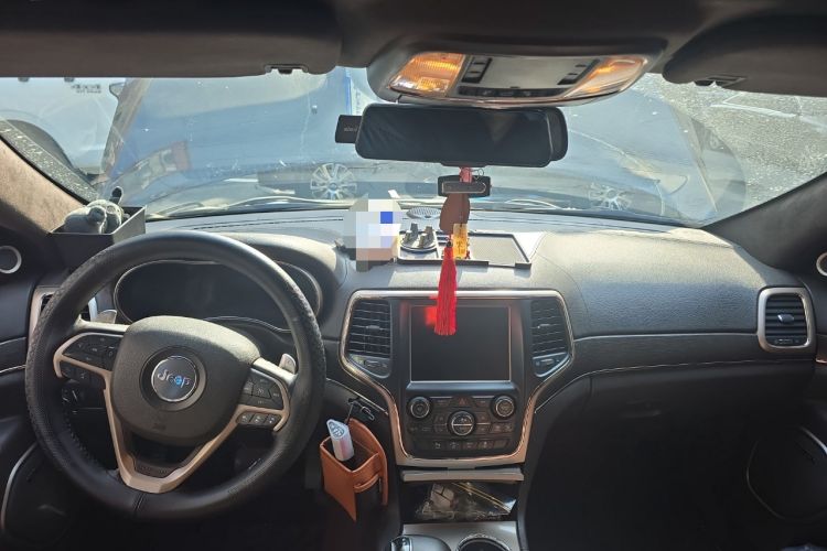 Used Jeep Grand Cherokee 2015 3.6L Flagship Prestige Edition
