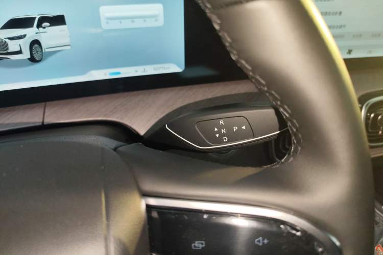 Used Chery Tiggo 9 2025 2.0T Dual-Clutch Two-Wheel Drive Luxury Edition 5 Seats