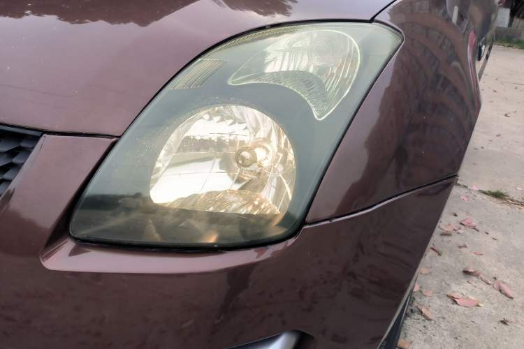 Used Suzuki Swift 2014 1.5L Automatic Fashion Edition Left Front Headlight