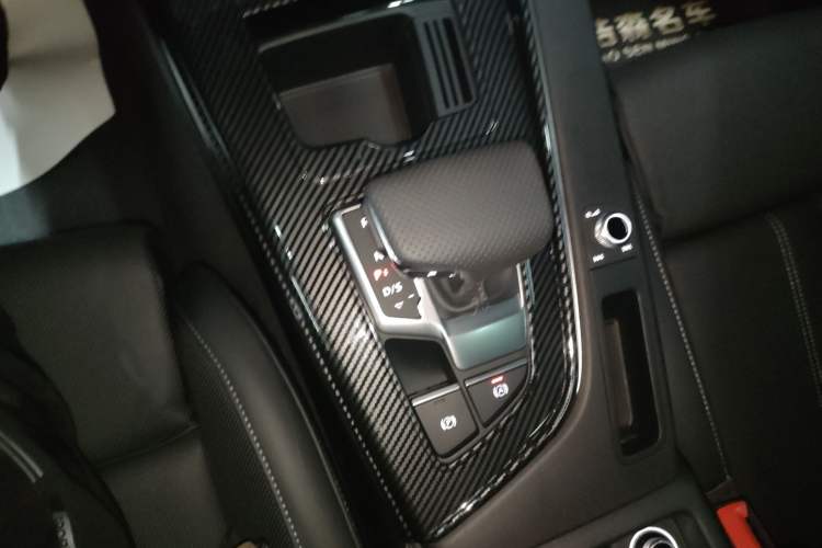 Used Audi A4L 2024 40 TFSI Luxury Dynamic Edition
