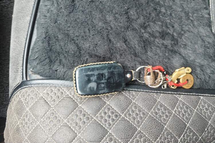 Used Jaguar XJ 2014 XJL 3.0 SC Two-Wheel-Drive Panoramic Business Edition