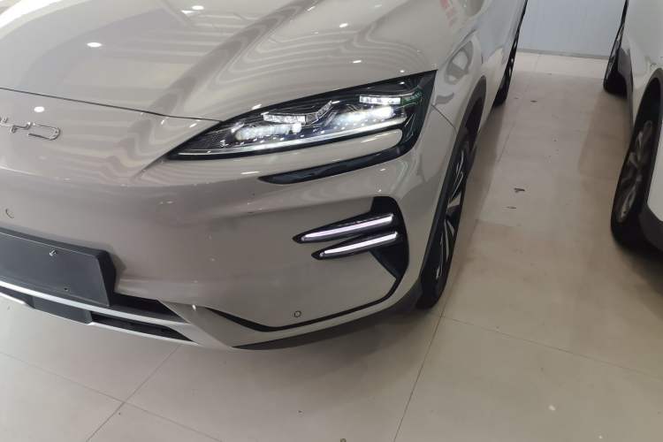 Used BYD Song PLUS New Energy 2024 Honor Edition EV 520km Luxury Model