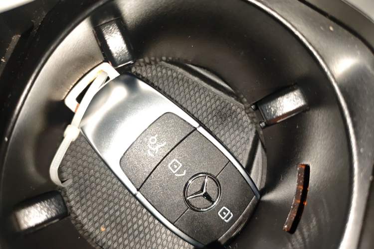Used Mercedes-Benz C-Class 2019 C 260 Sport Edition Vehicle Key