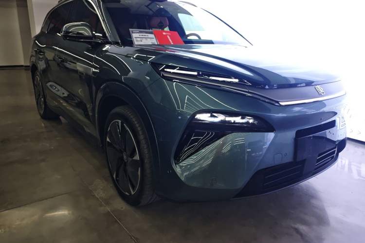 Used BYD Tang L 2025 DM 175KM Drone Player Edition