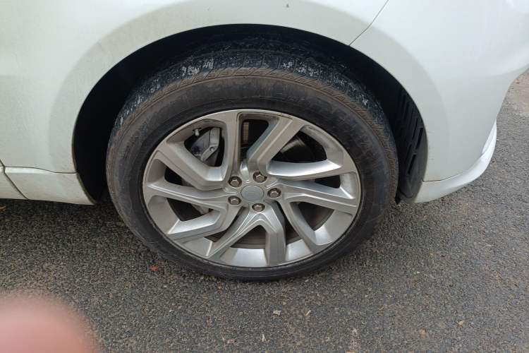 Used Land Rover Range Sport 2019 3.0 SC V6 HSE DYNAMIC Right Front Wheel Hub