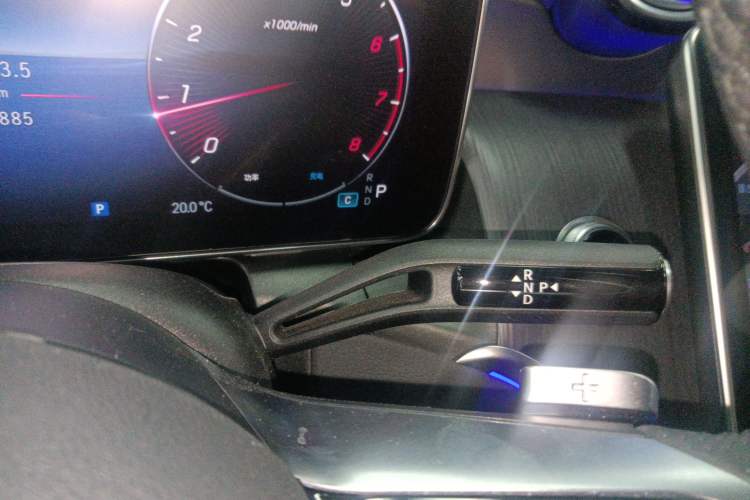 Used Mercedes-Benz GLC 2023 Facelift GLC 260 L 4MATIC Dynamic Version 5 Seats
