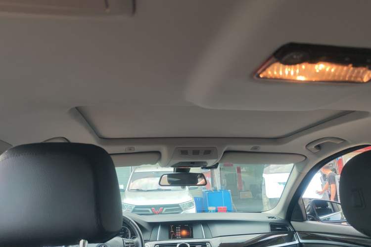 Used BMW 5 Series 2014 525Li Leading Model
