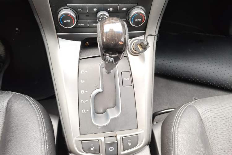 Used Chevrolet Captiva 2017 2.4L Two-Wheel Drive Luxury Edition 7 Seats