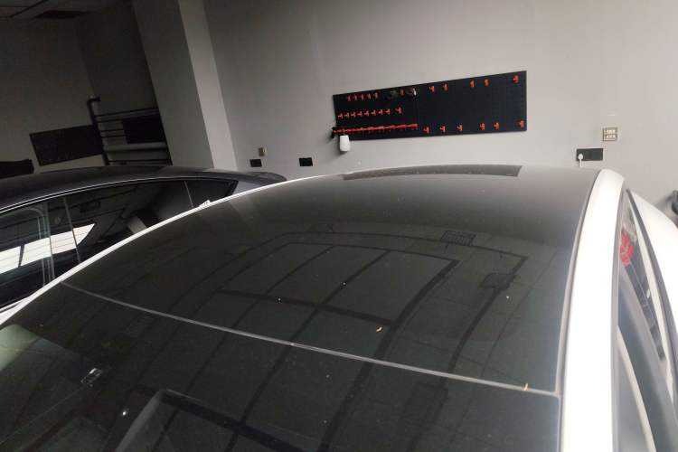 Used Tesla Model Y 2021 Long-Range All-Wheel-Drive Version 3D7
