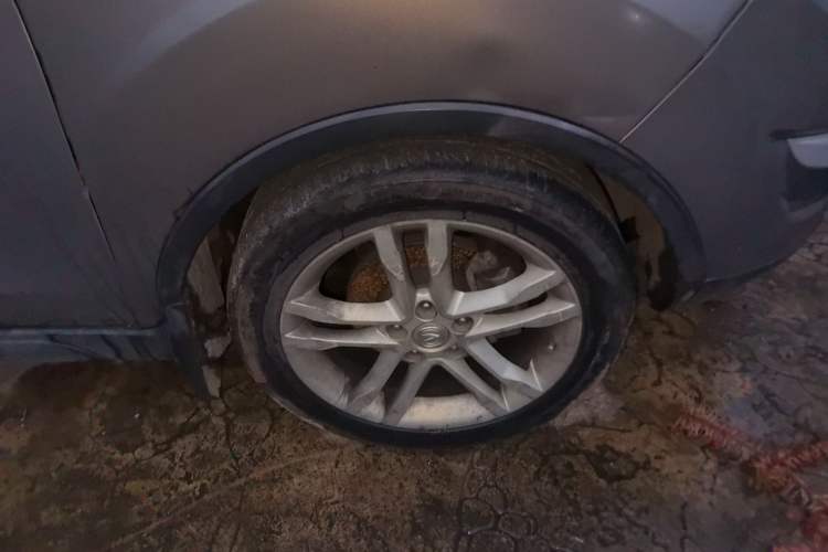 Used CHANGAN CS35 2015 1.6L Automatic Luxury Model China IV Standard Right Front Wheel Hub