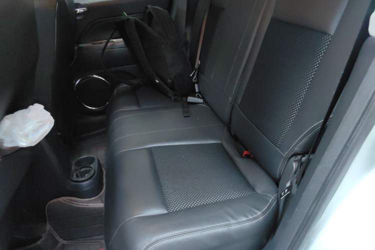 Used Jeep Compass 2014 2.4L Four-Wheel Drive Serpentine Collection Edition