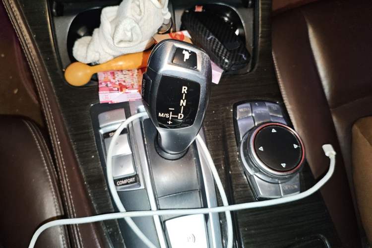 Used BMW 5 Series 2014 525Li Luxury Design Package
