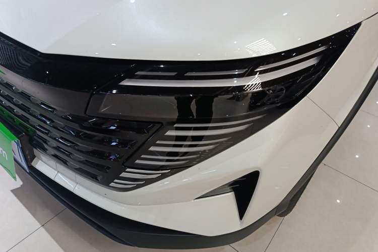 Used Nissan Qashqai 2025 Facelifted Honor 2.0L CVT XV+ Leading Edition