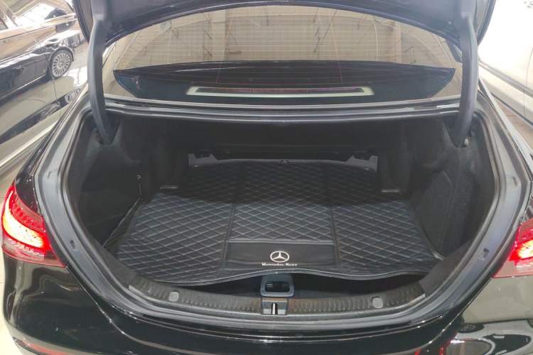 Used Mercedes-Benz E-Class 2022 Second Facelift E 300 L Fashion Edition