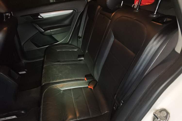 Used Volkswagen Gran Lavida 2013 1.4 TSI Automatic Comfort Model
