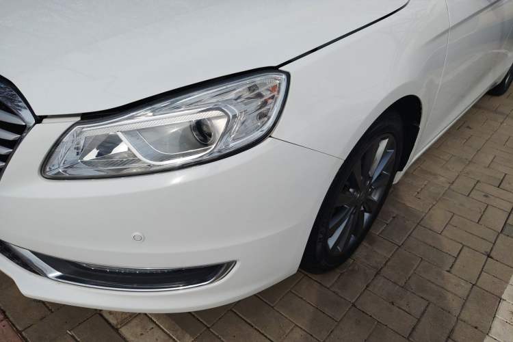 Used Bestune B70 2018 2.0L Automatic Connected Smart Edition Left Front Headlight