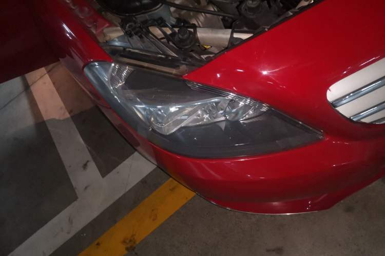 Used Mercedes-Benz B-Class 2012 B 180 Right Front Headlight