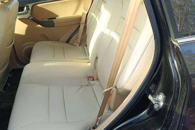 Used Chery Tiggo 2012 Elite Edition 1.6L CVT Comfort DVVT Model Left Rear Seat