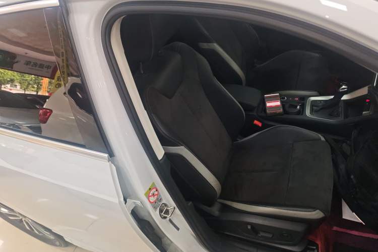 Used Audi Q3 2021 35 TFSI Progressive Dynamic Edition
