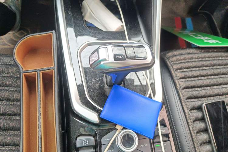 Used Haval H6 2017 Blue Label 2.0T Automatic Two-Wheel Drive Smart Edition